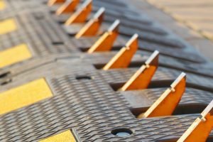 Gate Spikes